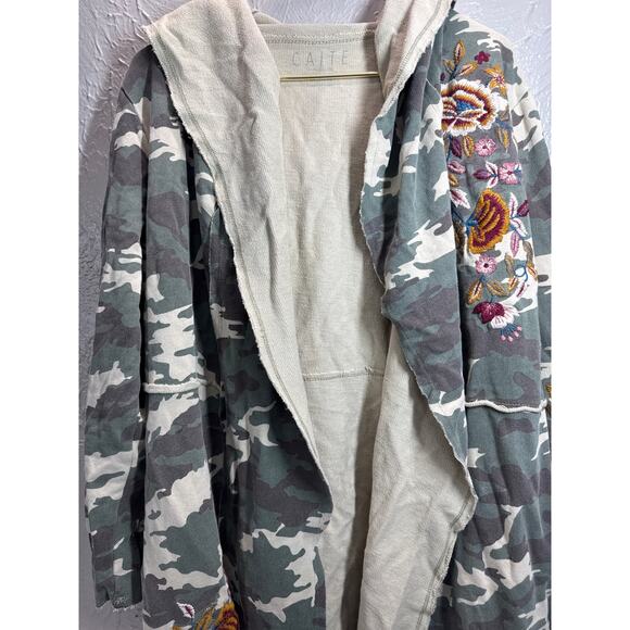 Caite Embroidered Wrap Dark Camo Wren Jacket Pockets Raw Edge Kyla Seo XXL - Picture 1 of 6